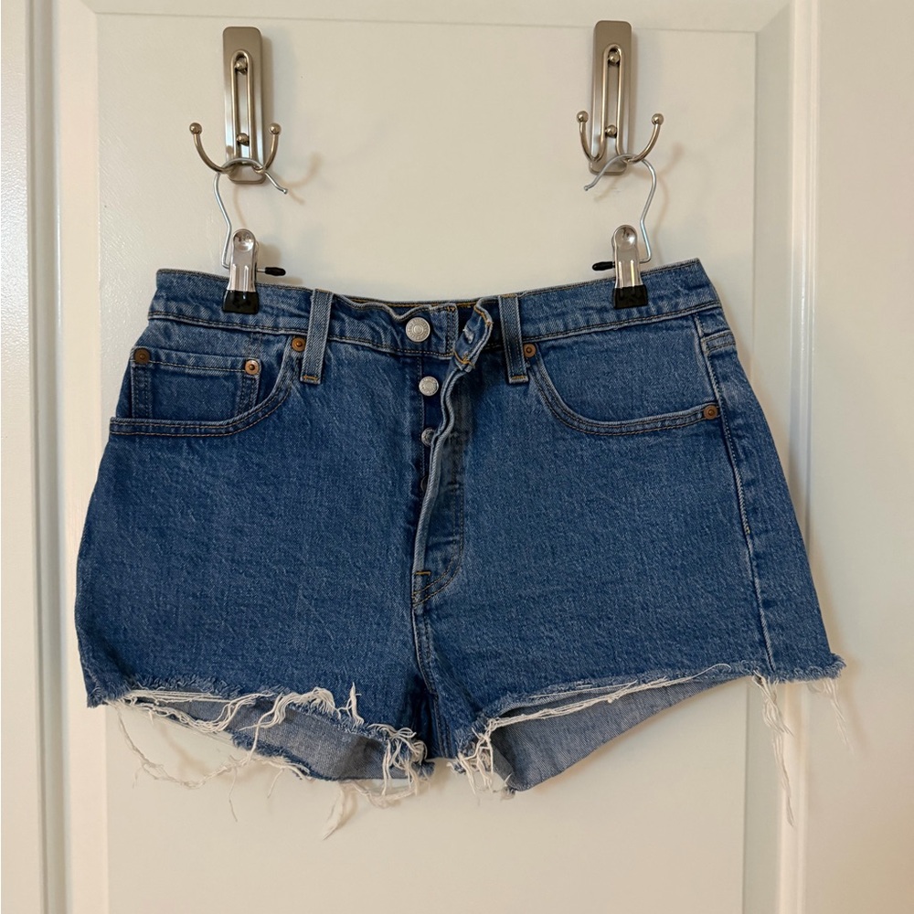 Levi's Jean Shorts - Picture 2 of 4